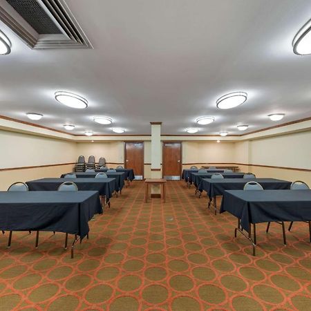 路易斯维尔东最佳西方酒店 路易斯威尔 外观 照片